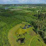 Σπίτι διακοπών Architect-Designed Retreat In Private Woods